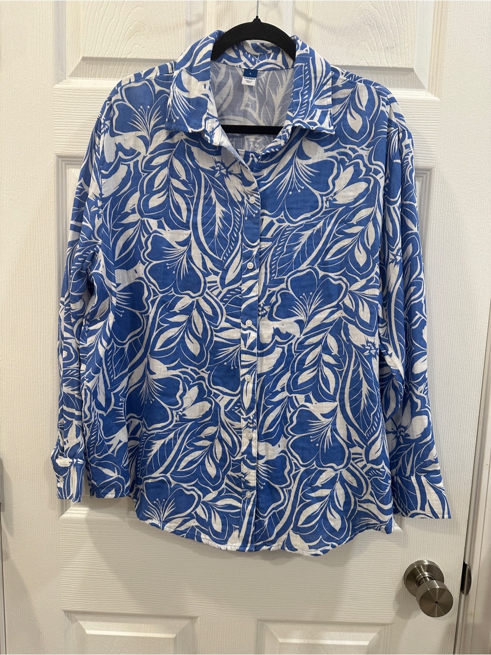 Old Navy Womens L Blue White Floral Woven Cotton Collared Button-Up Long Sleeve